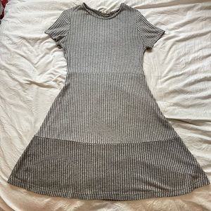 Two Toned Flowy Tiered Dress